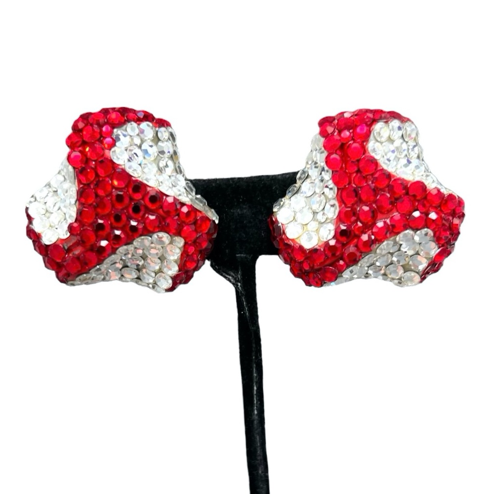 VINTAGE RICHARD KERR RED & CLEAR CRYSTAL/RHINESTONE TRIANGLE CLIP ON EARRINGS